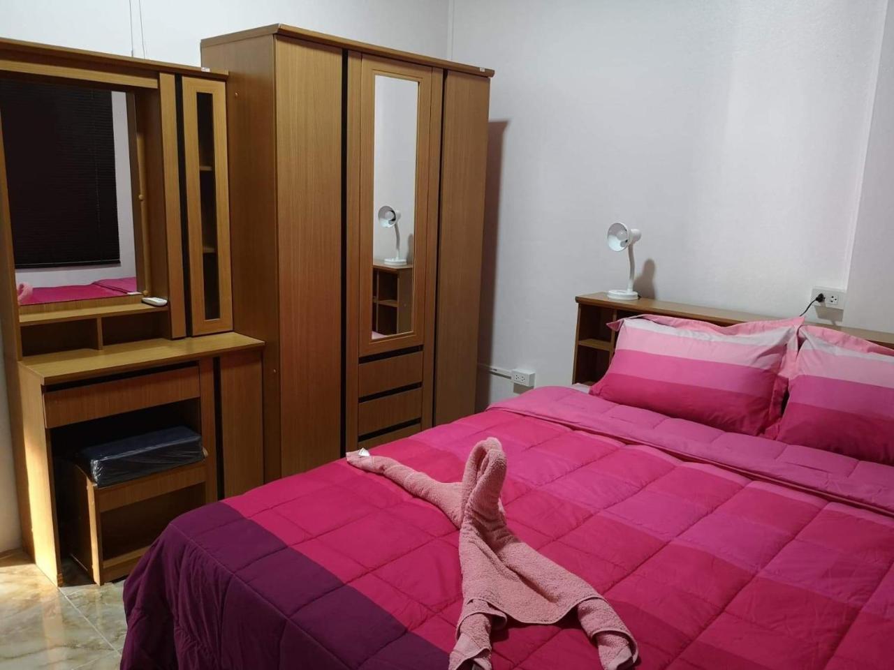 Baan Sabaijai Resort That Phanom Zewnętrze zdjęcie