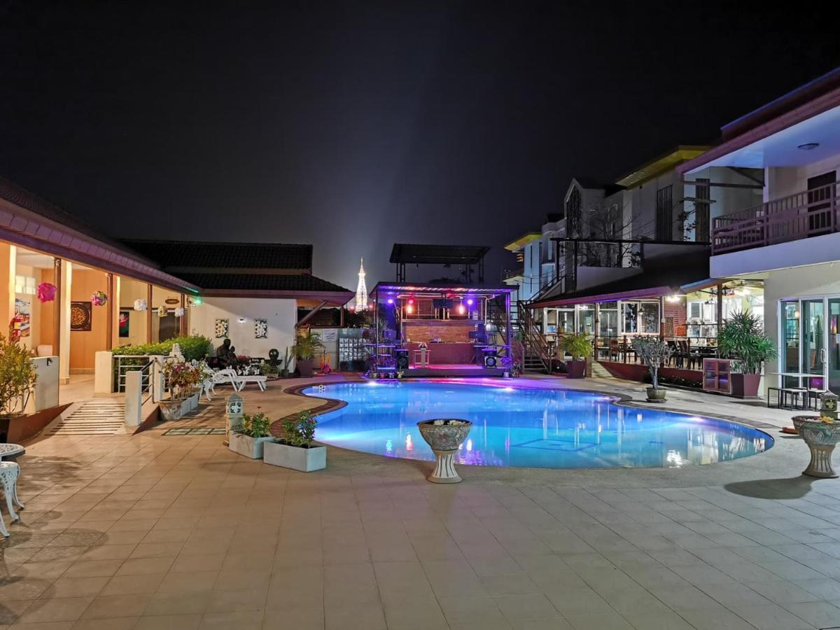 Baan Sabaijai Resort That Phanom Zewnętrze zdjęcie